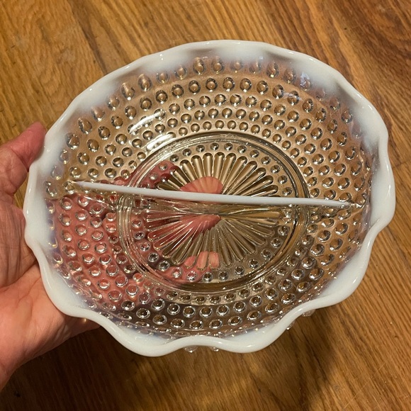 Vintage Anchor Hocking Moonstone Hobnail
Glass Opalescent Divided Candy Nut Dish - Picture 10 of 12